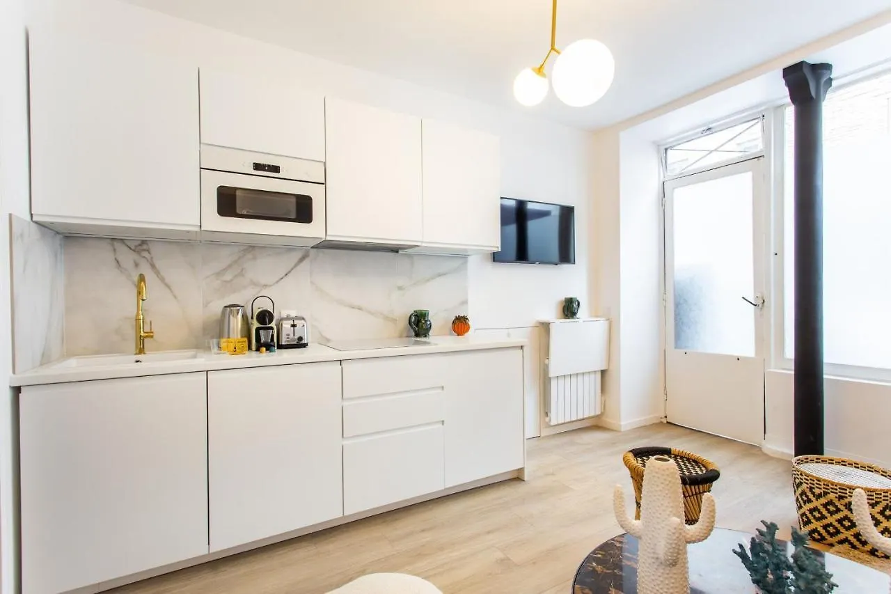 Cosy Appartement G 1Br4P - Bon Marche Париж 0*,  Франция